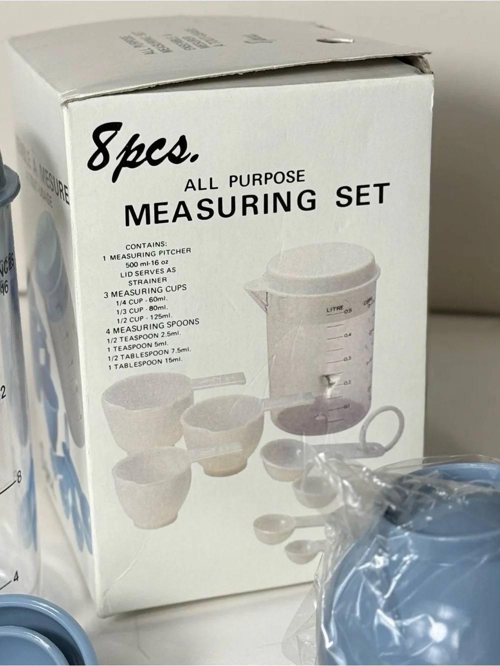 Vintage 8 Piece Plastic Measuring Cup Measuring Spoon Pitcher Set New Old Stock